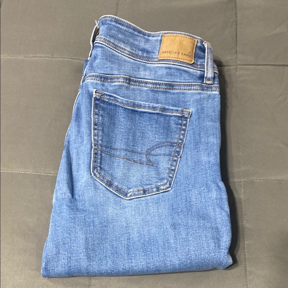 American Eagle 🦅 Kick Boot jeans. Size 4 reg - Picture 1 of 6